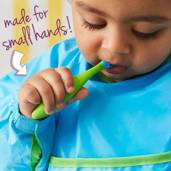 B.box Sztućce dla niemowląt i dzieci do nauki jedzenia Strawberry Shake