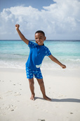 Playshoes Strój kąpielowy z filtrem UV dla dzieci – strój kąpielowy dwuczęściowy dla chłopca Rekin rozmiar 98/104